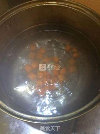 咖喱烩时蔬的做法步骤:2