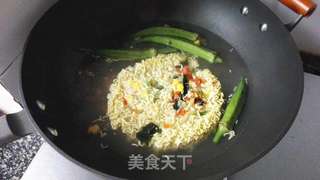 方便面也可以高逼格---误入花园的小羊的做法步骤:4