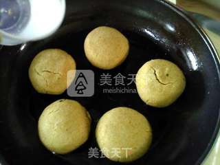 蒲公英鸡蛋贴饼子的做法步骤:21