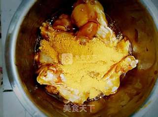 奥尔良烤鸡腿,嘴巴根本停不下来的节奏~~的做法步骤:4