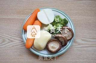 蔬菜咖喱饭的做法步骤：1