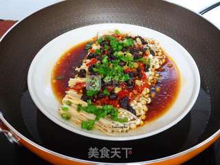 夏季开胃菜剁椒金针菇的做法步骤:10