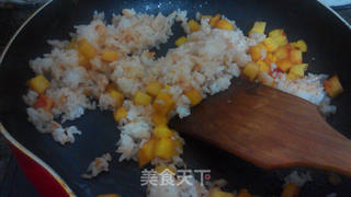 酸甜可口饭——海南菠萝饭的做法步骤:6
