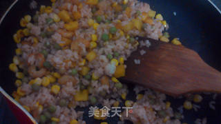 酸甜可口饭——海南菠萝饭的做法步骤:7