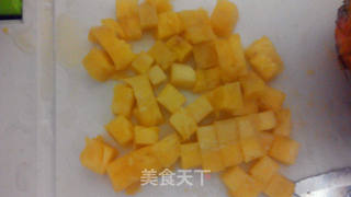 酸甜可口饭——海南菠萝饭的做法步骤:2
