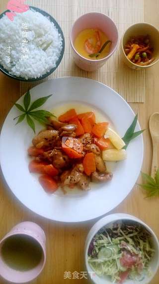 柠檬汁浇胡萝卜烧鸡肉的做法步骤:4