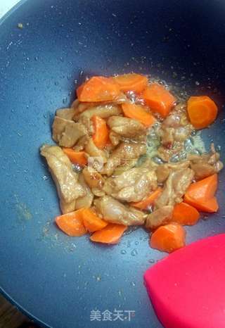柠檬汁浇胡萝卜烧鸡肉的做法步骤:3