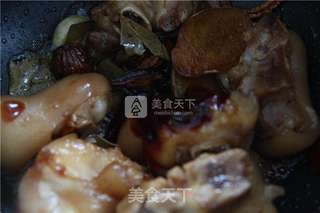 美丽相约—红烧猪蹄的做法步骤：8