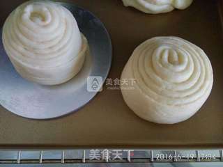 #ACA烘焙明星大赛#奶香大花卷的做法步骤:12