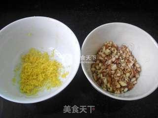 #ACA烘焙明星大赛# 柠檬杏仁纸杯蛋糕的做法步骤:2