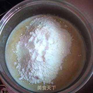 香蕉提子马芬蛋糕的做法步骤:3