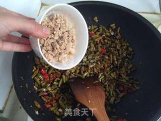 酸豆角炒肉末的做法步骤:11