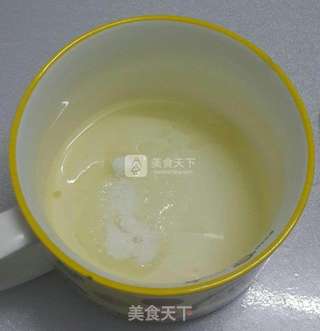#ACA烘焙明星大赛#无油咕咕霍夫戚风蛋糕的做法步骤:3