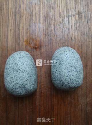 #ACA烘焙明星大赛#黑芝麻龙猫汤圆的做法步骤:8