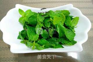清热去火提神之凉拌薄荷的做法步骤:2