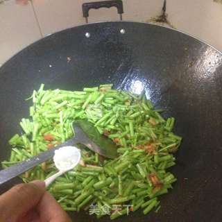蚝油空心菜梗的做法步骤：4