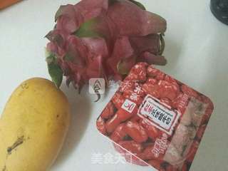 水果酸奶的做法步骤：1