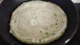 最好吃的手抓饼【千层葱花饼】其实很简单 的做法步骤：6