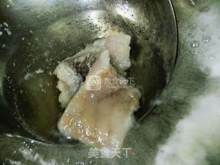 黄鱼煨面的做法步骤：3