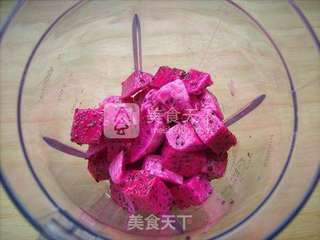 火龙果酸奶棒冰的做法步骤:3