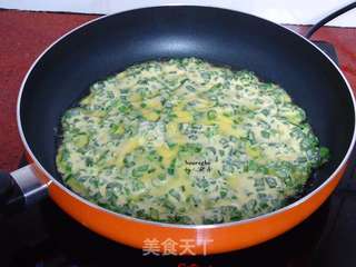 鸡蛋香葱饼的做法步骤：6