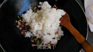 蒜薹培根炒饭的做法步骤:6