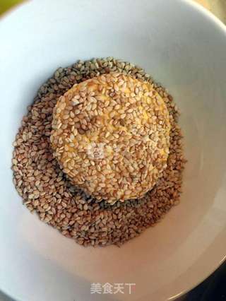 【豆沙夹心南瓜饼】的做法步骤:7