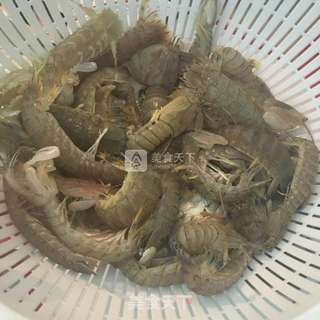 销魂香辣海鲜什锦(螃蟹?虾和濑尿虾)的做法步骤:2