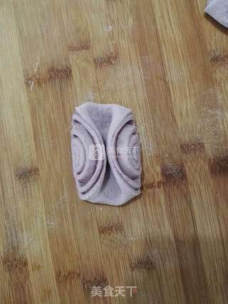 #ACA烘焙明星大赛#紫薯花卷的做法步骤:16