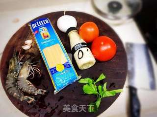 大虾意面的做法步骤：1