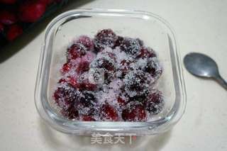 糖渍蔓越莓的做法步骤:2