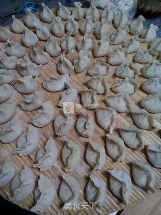 荠菜饺子的做法步骤:11