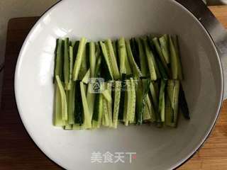 黄瓜口水鸡的做法步骤:14