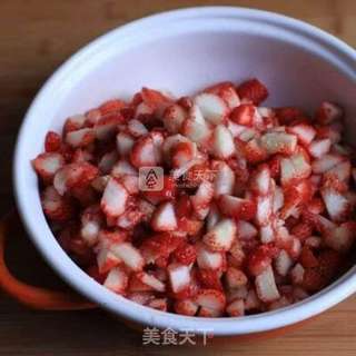 草莓果酱的做法步骤:2