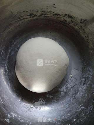 烫面荠菜煎饺的做法步骤:7