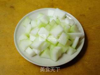 鸡胗滚冬瓜汤的做法步骤:3