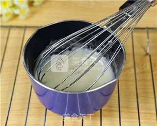 香草酸奶油樱桃冰淇淋的做法步骤:6