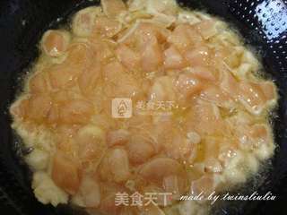 酱爆桃仁鸡丁的做法步骤:9