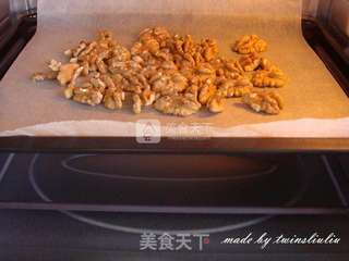 酱爆桃仁鸡丁的做法步骤:2