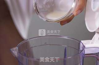 芒果奶昔的做法步骤:4