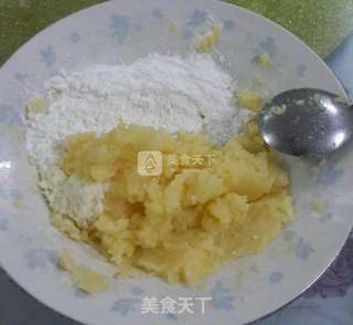 芝心土豆球的做法步骤:2