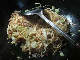 肉末圆白菜炒面 的做法步骤：8