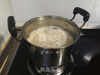 阳春面的做法步骤:2