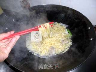 XO酱车仔面的做法步骤:4