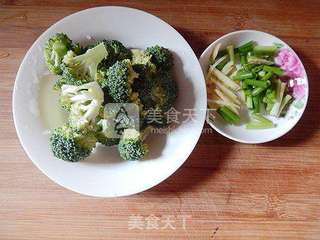 鸭杂米粉的做法步骤:3