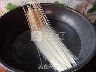 鸭杂米粉的做法步骤:2