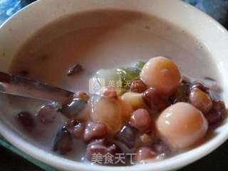 红豆莲子芋圆糖水的做法步骤:5
