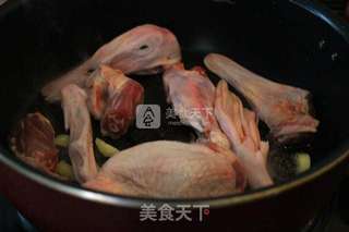 红烧蚝油芋头鸭的做法步骤:2