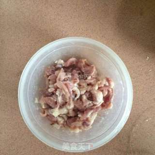 鱼香肉丝的做法步骤：2