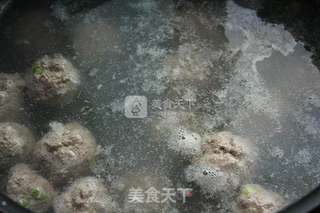 菠菜粉丝肉丸汤的做法步骤:5